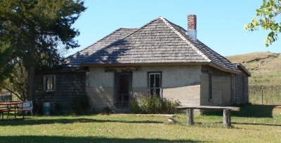 Dowse sod house